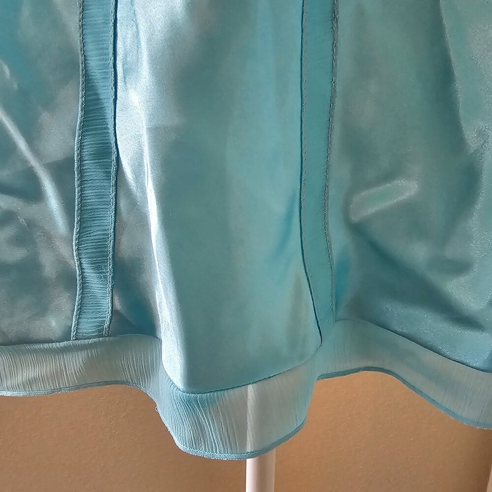 Satin Ruffle Slinky Y2K Tank - Picture 7 of 7